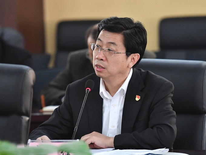 tu 1我校召开党委六届十二次全委(扩大)会