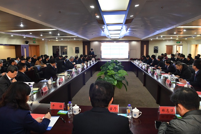 1我校本科教学工作审核评估专家见面会现场