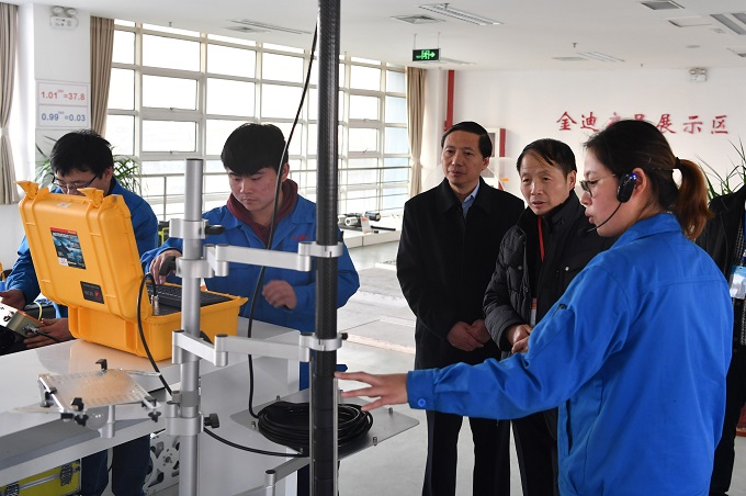 10评估专家走访校外实习基地— 保定金迪科学仪器有限公司